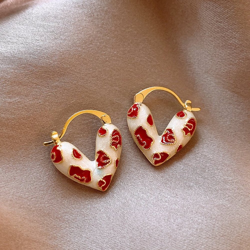 GOLICC Red Striped Heart Earrings - Picture 7 of 12
